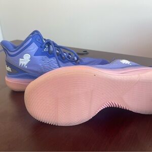 Stylish Blue and Pink Women's Athletic Shoes